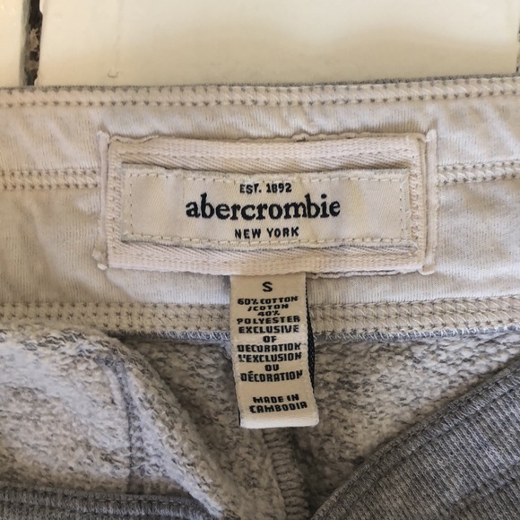 COPY - Abercrombie shorts - Picture 3 of 3